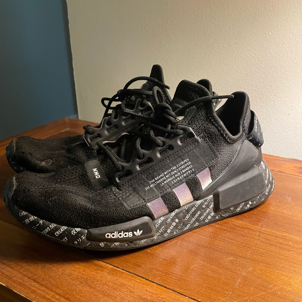 Adidas NMD R1 Black and white Sneakers with Japanese print